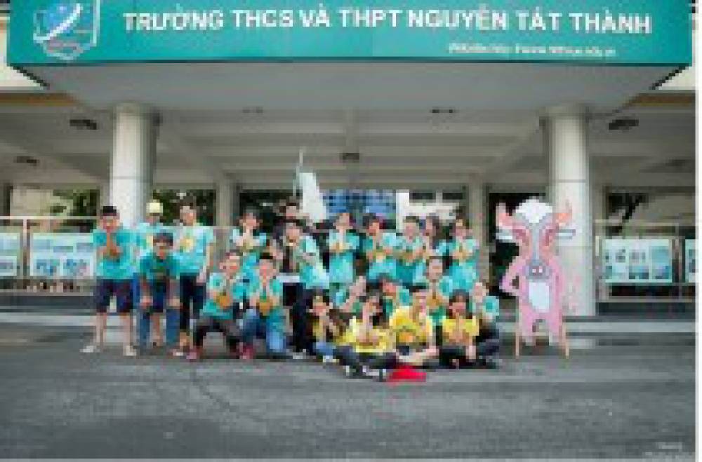 Giao lưu định hướng nghề nghiệp cho học sinh khối 12 giữa BKHN và THCS&THPT Nguyễn Tất Thành, Hà Nội